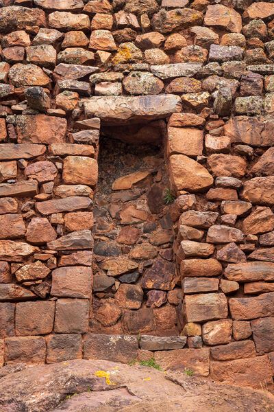 Large niche in the building