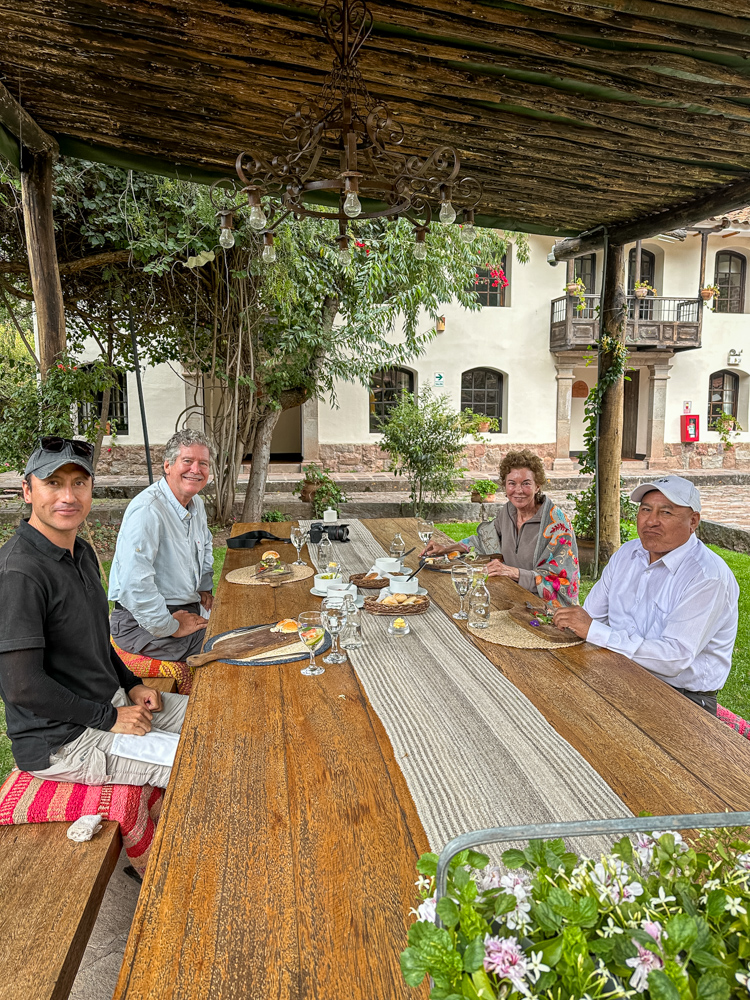 Eating lunch with guide and driver near Pisac