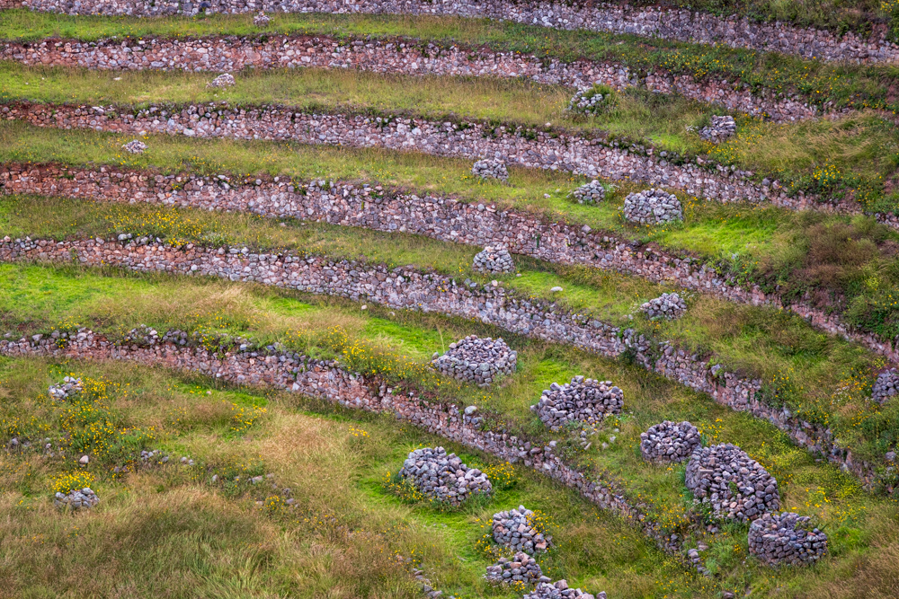 Piles of stones with unknown placement
