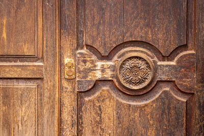 A door along the route to Chinchero Archaeological Site